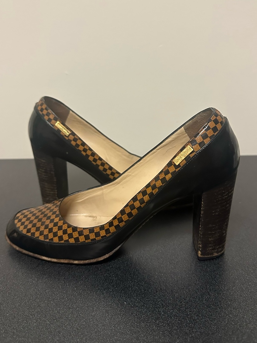 Louis Vuitton Patent Damier Pumps Checkered Logo Heels Size 38.5 8.5 Leather - Picture 6 of 14